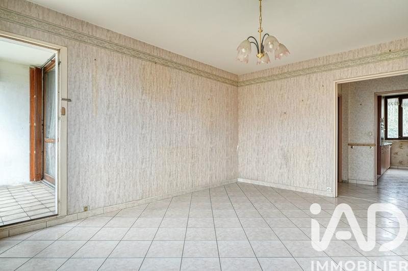 Appartement - 90 m² - 5 pièces