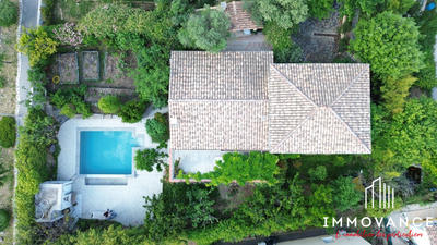 Villa - 120 m² - 6 pièces