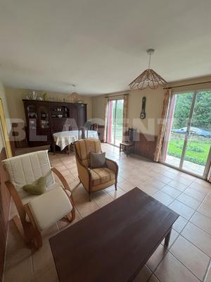 Maison - 172 m² - 9 pièces