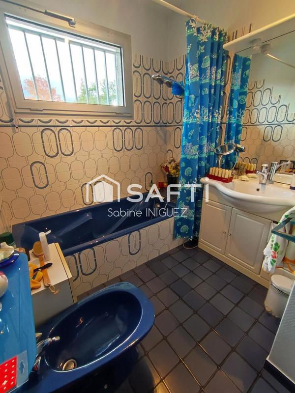 Maison - 228 m² - 6 pièces