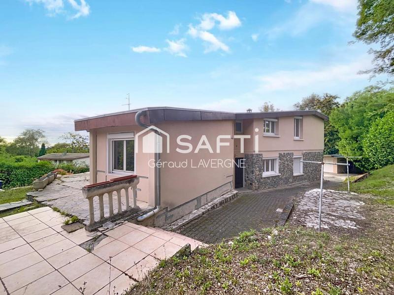 Maison - 218 m² - 7 pièces