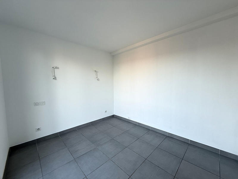 Appartement - 80 m² - 3 pièces