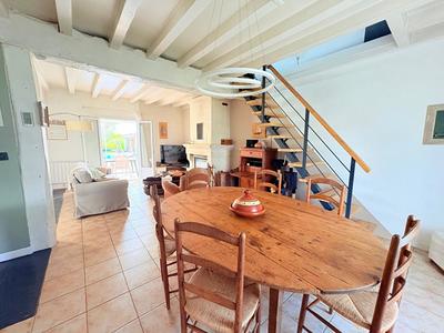 Maison - 156 m² - 7 pièces