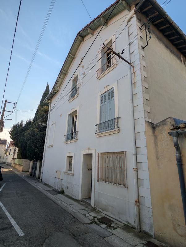 Maison - 230 m² - 8 pièces