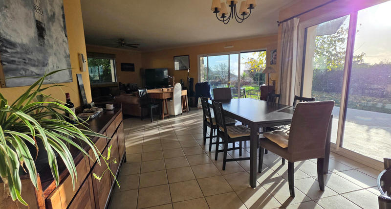 Maison - 189 m² - 10 pièces