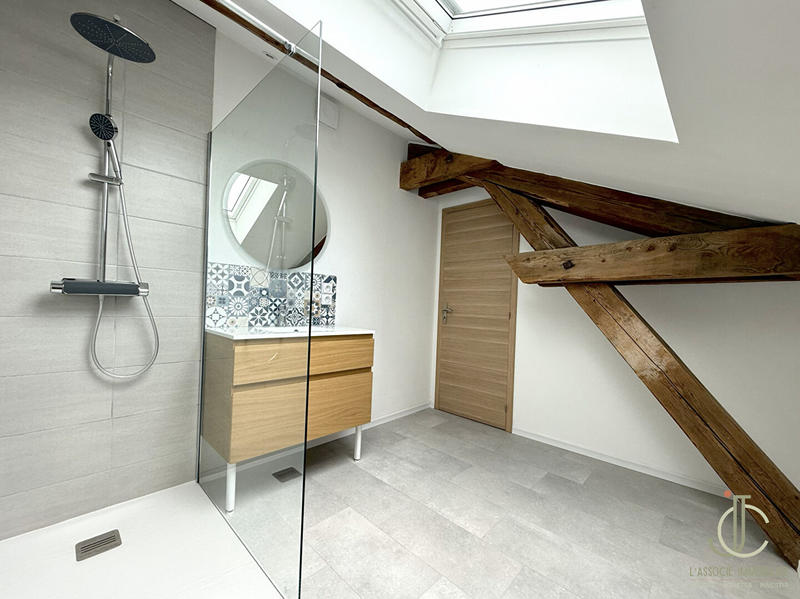 Appartement - 80 m² - 4 pièces