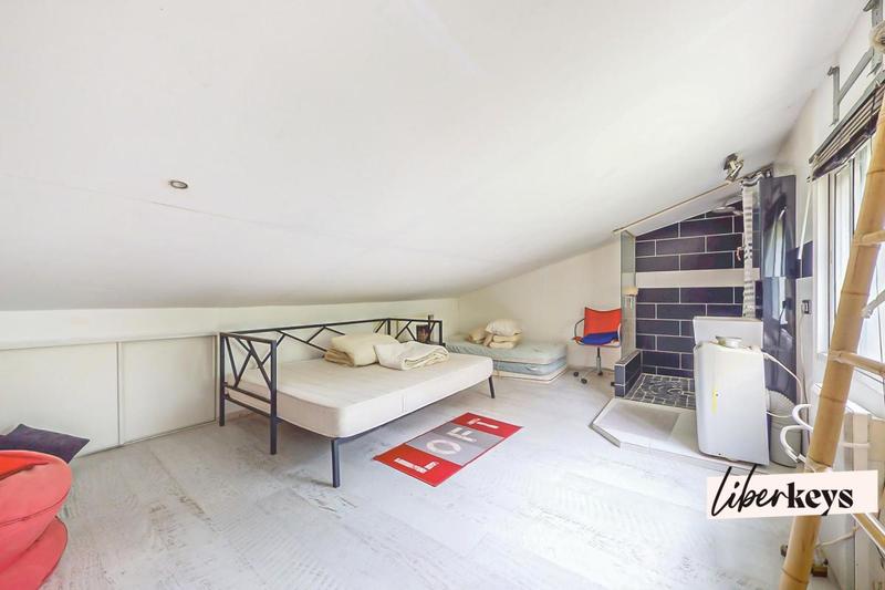 Maison - 180 m² - 5 pièces