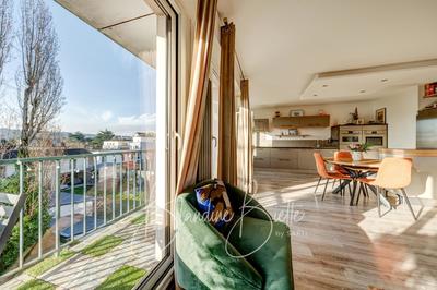 Appartement - 96 m² - 5 pièces