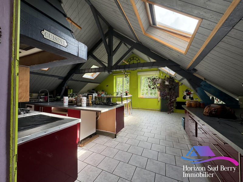 Maison - 426 m² - 11 pièces