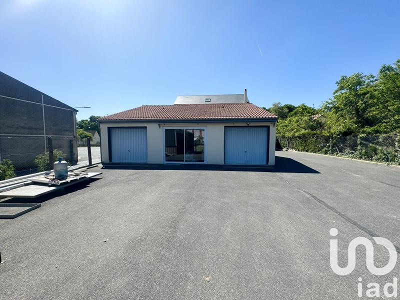 Maison - 165 m² - 9 pièces