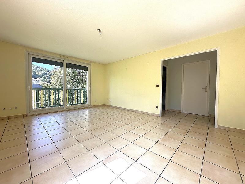 Appartement - 80 m² - 3 pièces