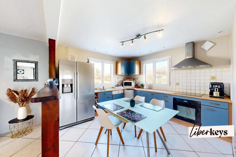 Maison - 151 m² - 5 pièces