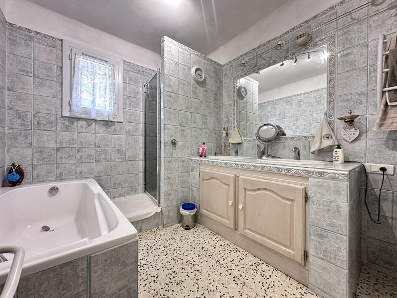 Maison - 135 m² - 6 pièces