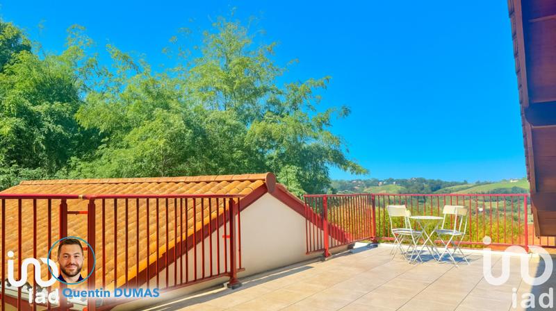 Maison - 180 m² - 7 pièces