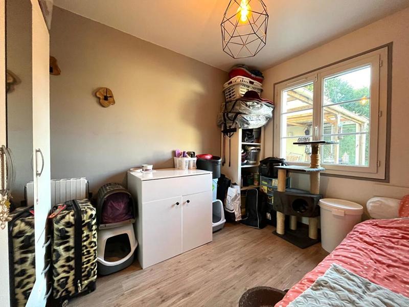 Maison - 96 m² - 5 pièces