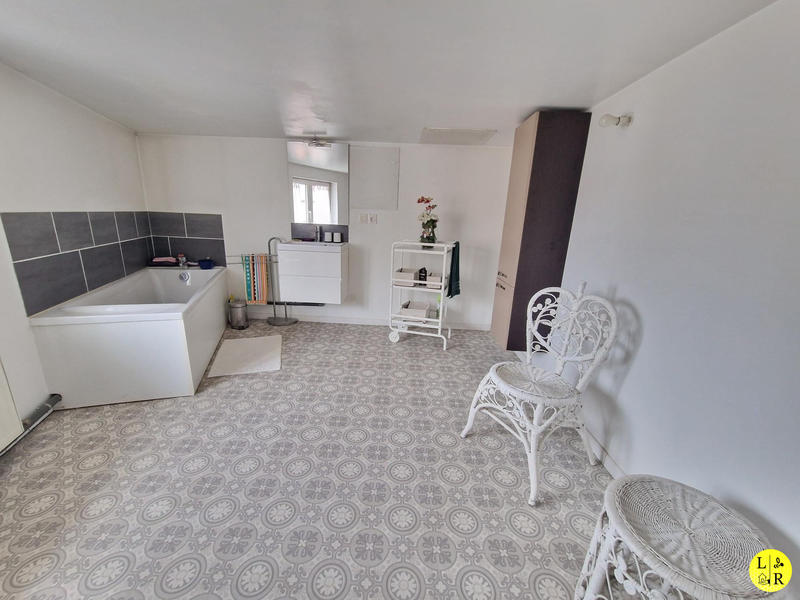 Maison - 140 m² - 5 pièces