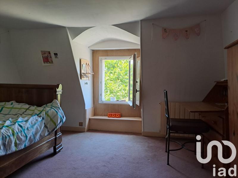 Maison - 200 m² - 10 pièces