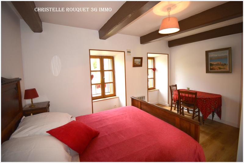 Villa - 137 m² - 8 pièces