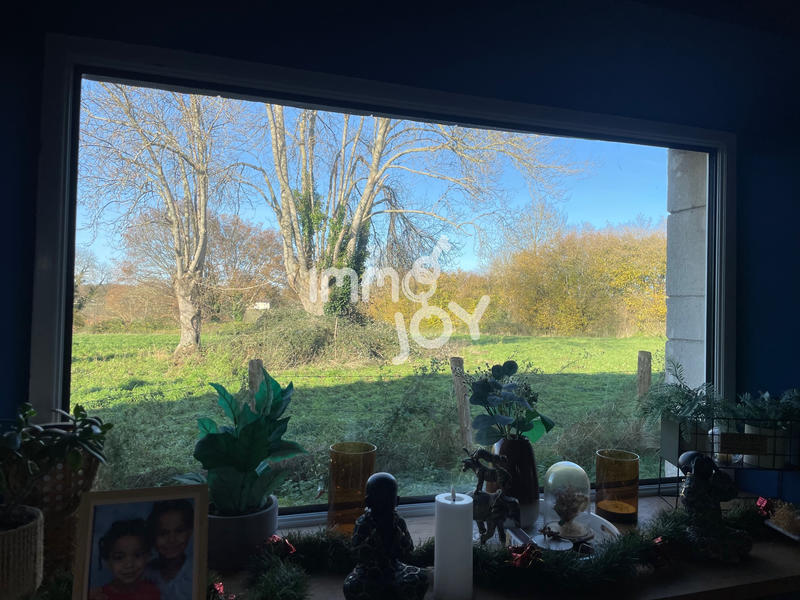 Maison - 230 m² - 11 pièces