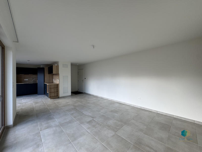 Appartement - 80 m² - 3 pièces