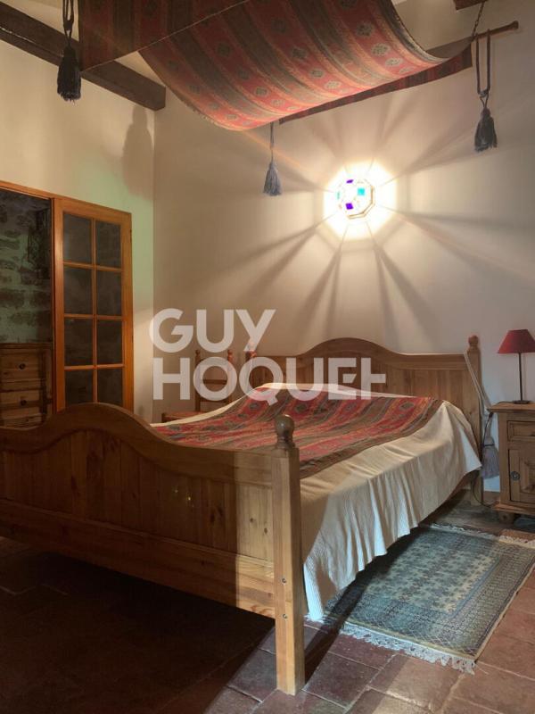 Maison - 324 m² - 8 pièces