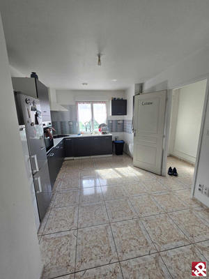 Maison - 160 m² - 7 pièces