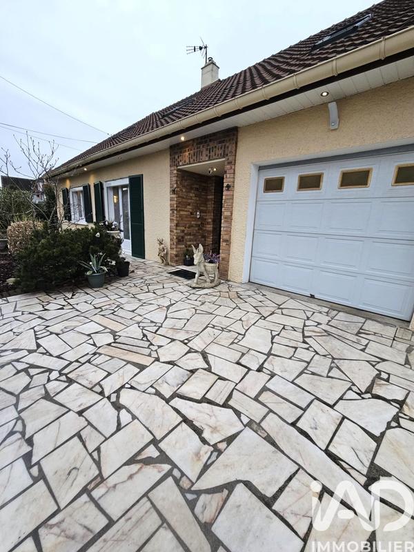 Maison - 197 m² - 7 pièces