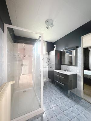 Maison - 95 m² - 6 pièces