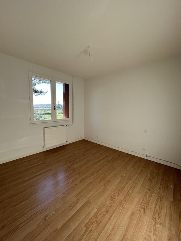 Appartement - 77 m² - 3 pièces