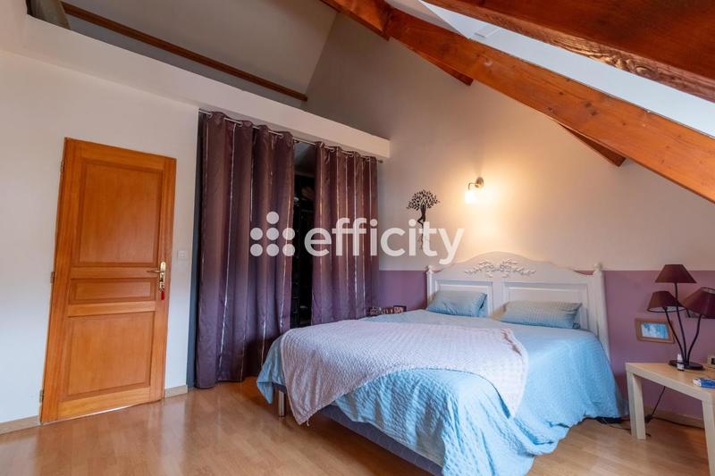 Pavillon - 128 m² - 5 pièces