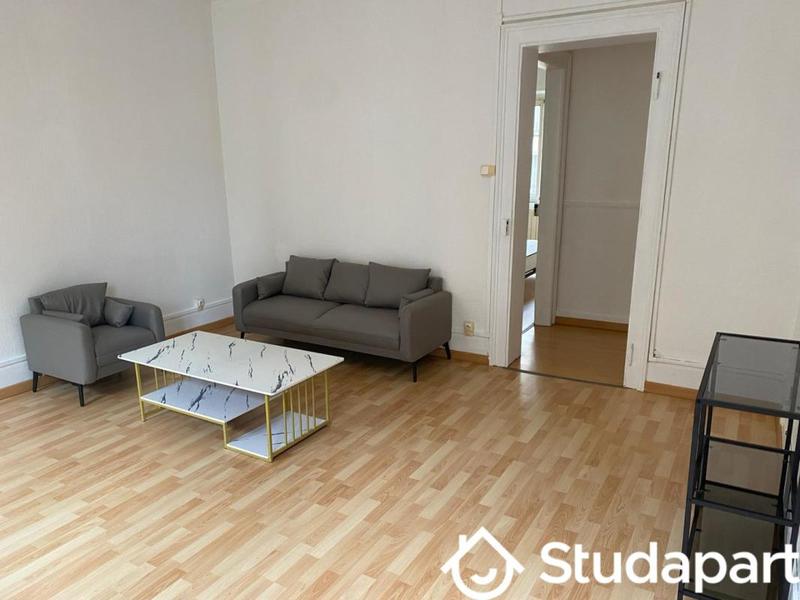 Chambre - 13 m² - 1 pièce