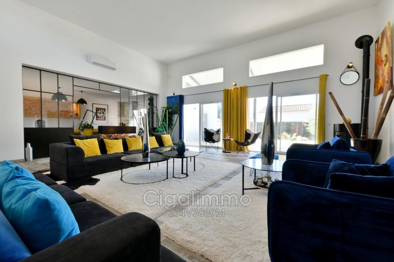 Villa - 215 m² - 5 pièces