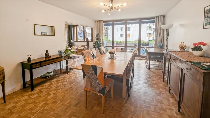 Appartement - 97 m² - 5 pièces