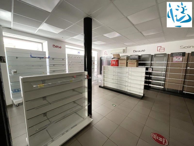 Local commercial - 145 m² - 6 pièces