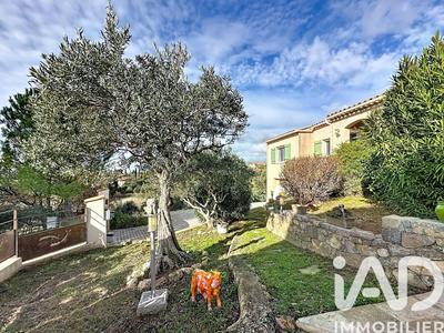 Maison - 122 m² - 5 pièces