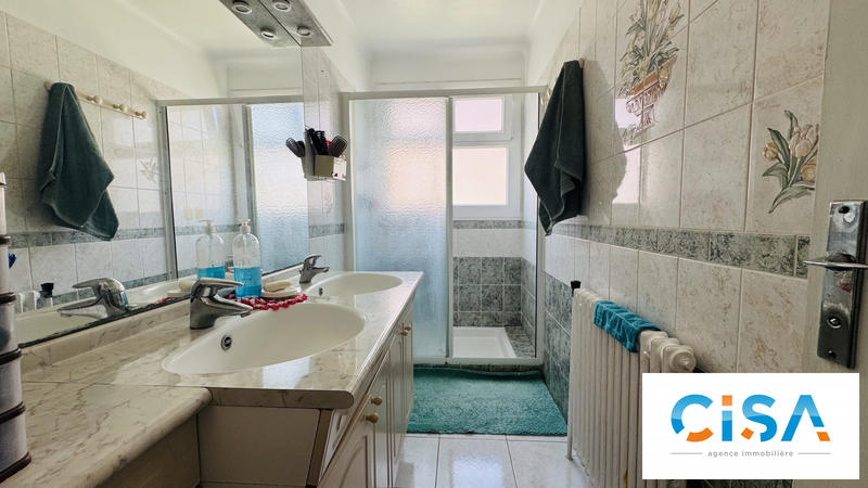 Maison - 90 m² - 6 pièces