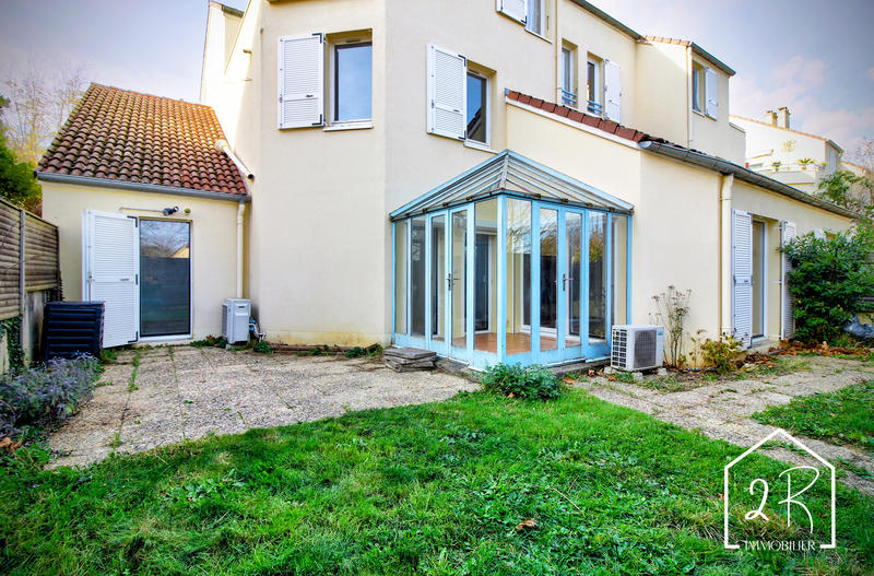 Maison - 106 m² - 5 pièces