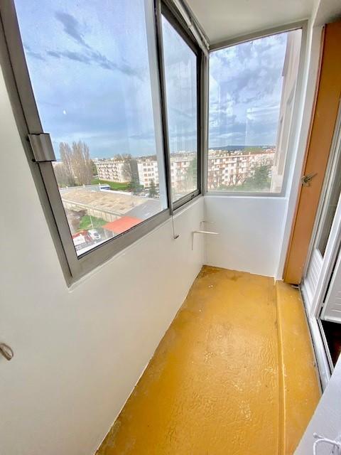Appartement - 77 m² - 4 pièces