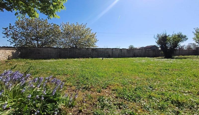 Maison - 265 m² - 10 pièces