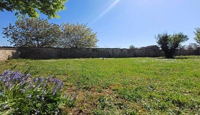 Maison - 265 m² - 10 pièces