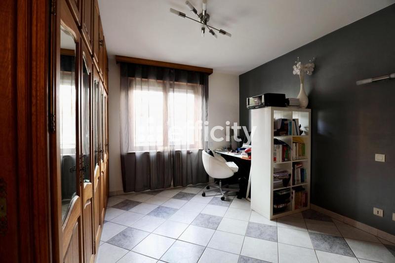 Maison - 166 m² - 5 pièces