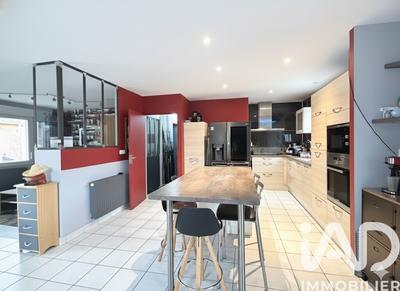 Maison - 92 m² - 4 pièces