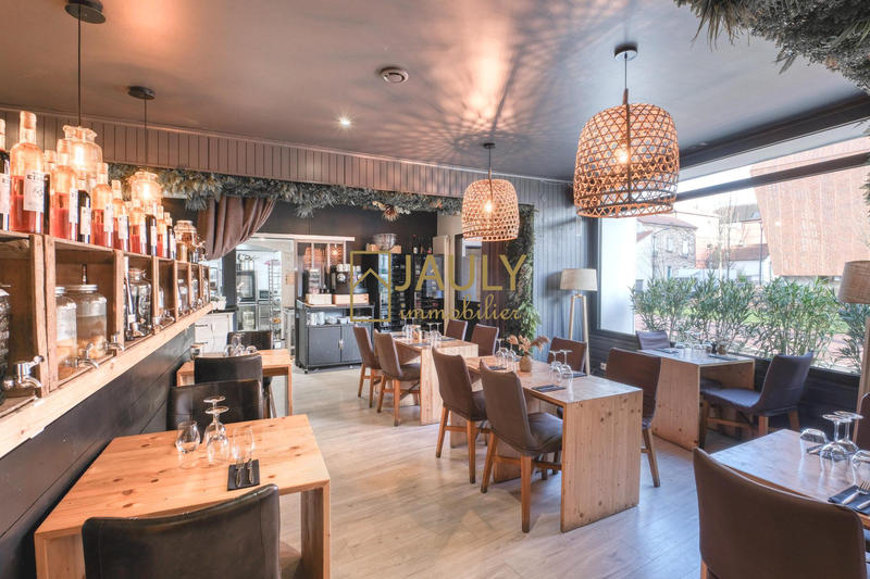 Local commercial - 382 m²