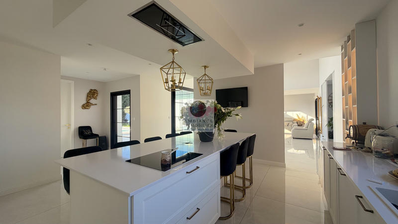 Maison - 173 m² - 5 pièces