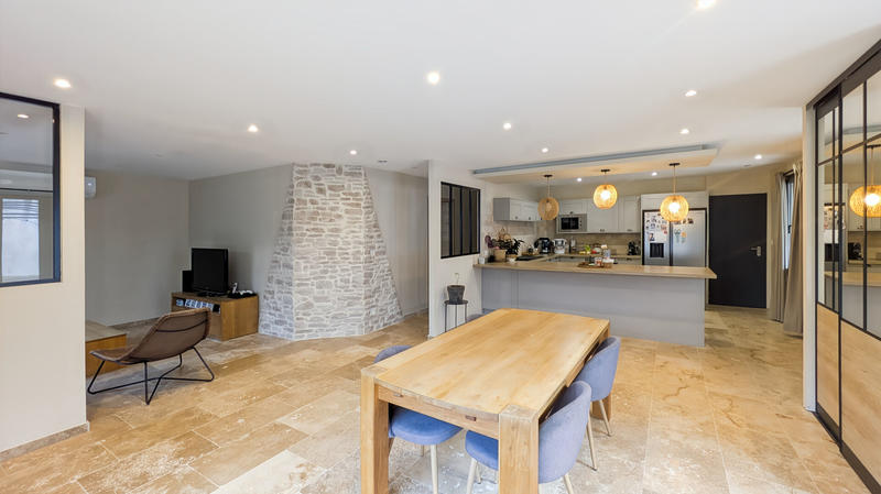 Maison - 105 m² - 5 pièces