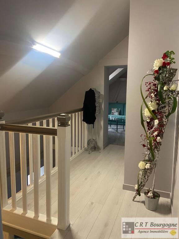 Maison ancienne - 177 m² - 9 pièces