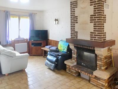Maison - 90 m² - 5 pièces