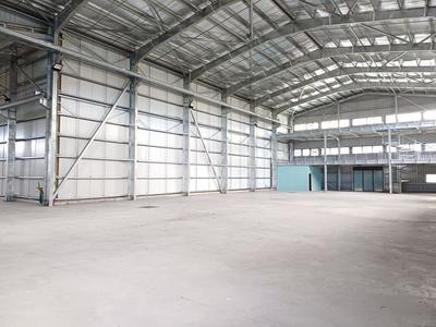 Entrepôt - 1 492 m²