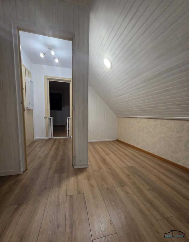 Maison - 143 m² - 5 pièces