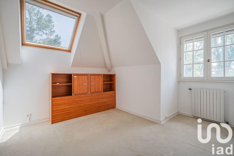 Maison - 205 m² - 5 pièces